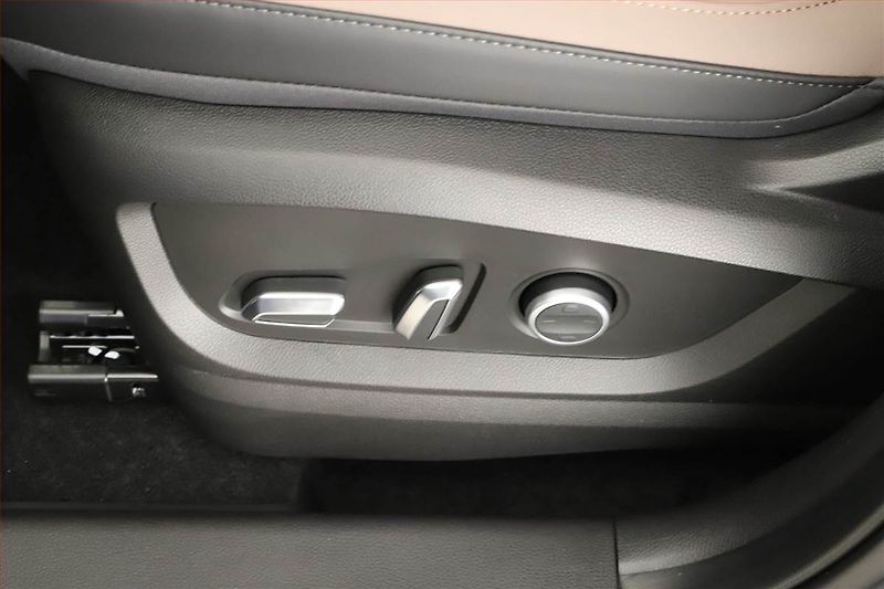 Chery Tiggo 8 (2026) 1.5T PHEV, UNIQUE - fotka 23 z 28