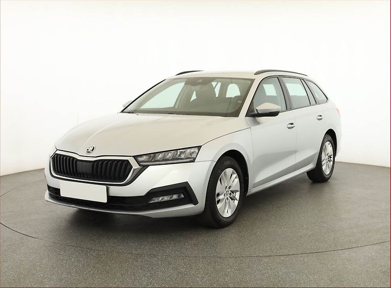 Škoda Octavia (2023) Ambition 2.0 TDI, ČR,1.maj - fotka 2 z 24