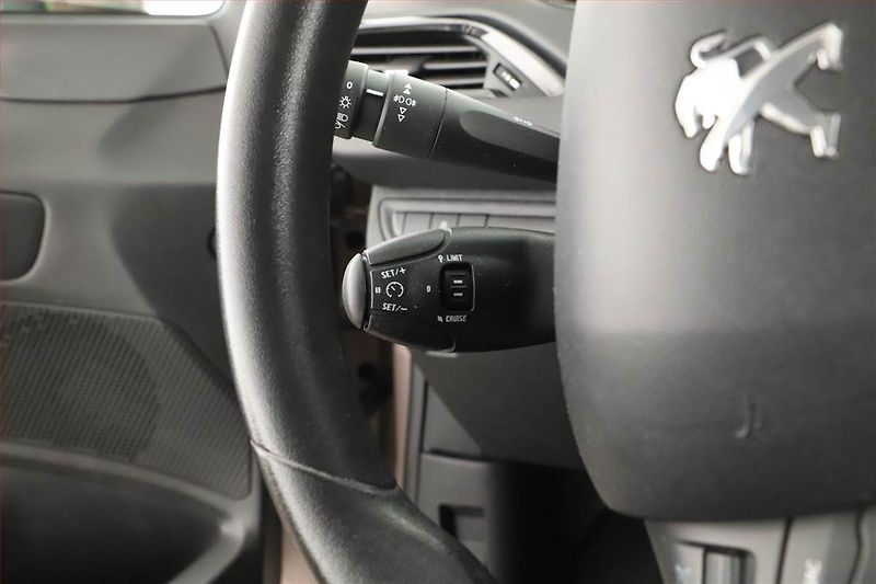 Peugeot 208 (2012) 1.4 VTi, za skvělou cenu - fotka 10 z 13