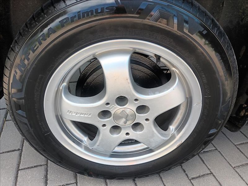 Škoda Octavia 1,6 MPI,75KW,KLIMA,SERVIS,KOLA - fotka 18 z 31