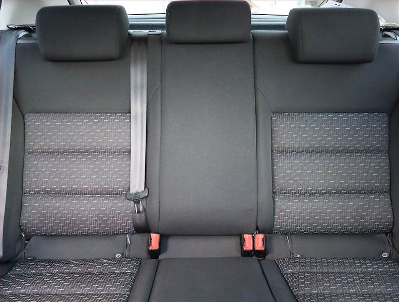 Škoda Octavia (2010) 1.9 TDI, Park. senzory - fotka 10 z 16