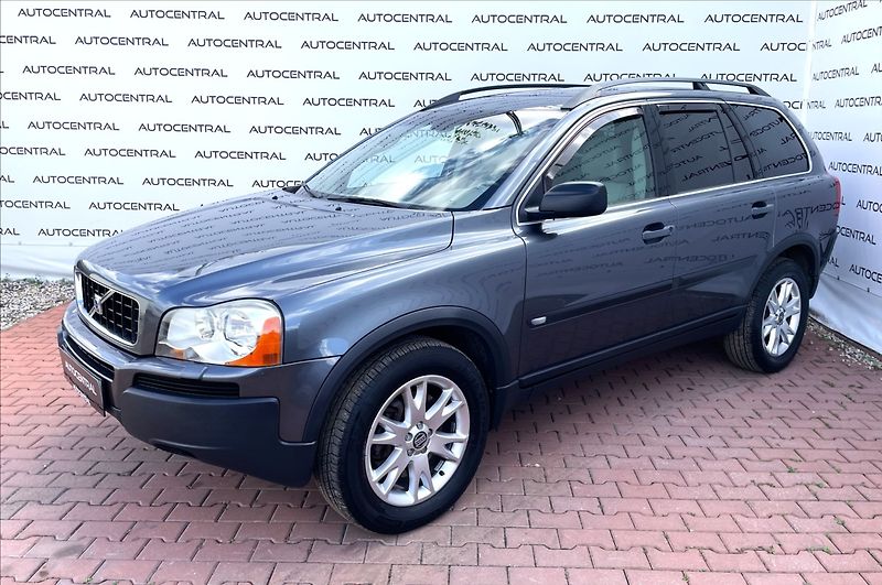 Volvo XC90 2,4 D,136kW,4x4,aut. - fotka 3 z 24