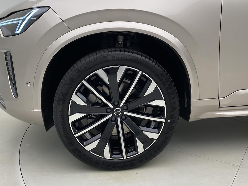 Volvo XC90 (2026) B5 AWD AUT DARK PLUS 7míst - fotka 18 z 67