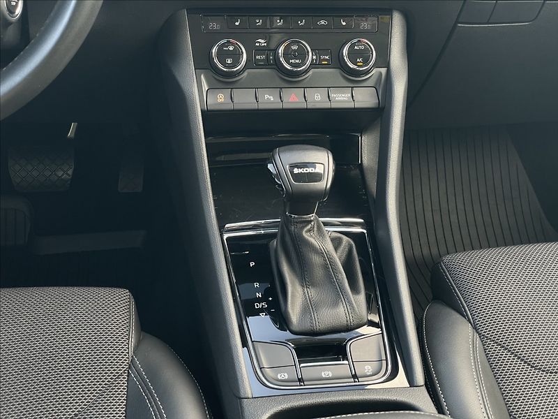 Škoda Kodiaq 2,0 TDI DSG Style NAVI+ACC+PDC - fotka 13 z 24