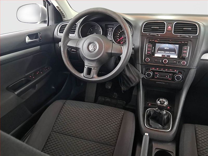 Volkswagen Golf (2010) 1.6 TDI, nová STK, udržované - fotka 7 z 15