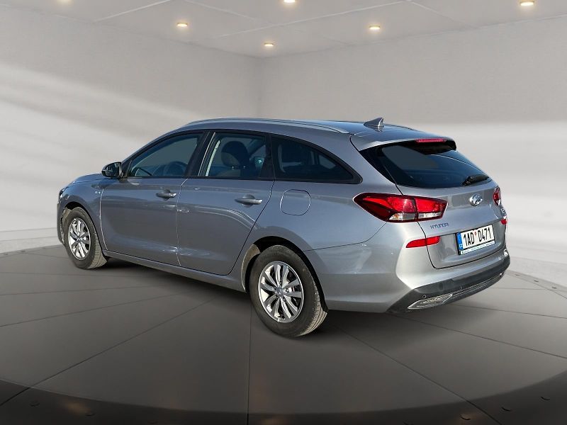 Hyundai i30 (2024) COMFORT 1.5T MHEV 118kW CZ DPH - fotka 4 z 11