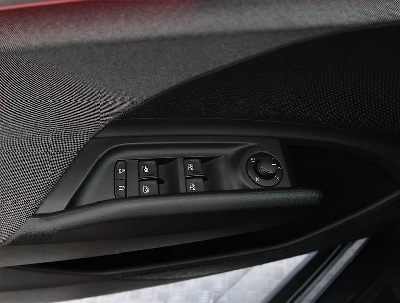 Škoda Enyaq (2021) iV 80 (82 kWh), SoH 81% - fotka 30 z 32