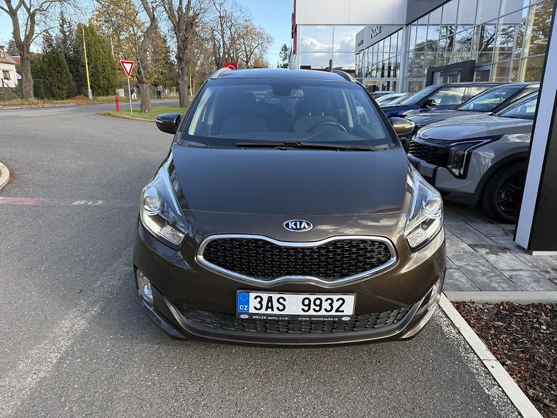 Kia Carens 1.7CRDi Exclusive - fotka 2 z 9