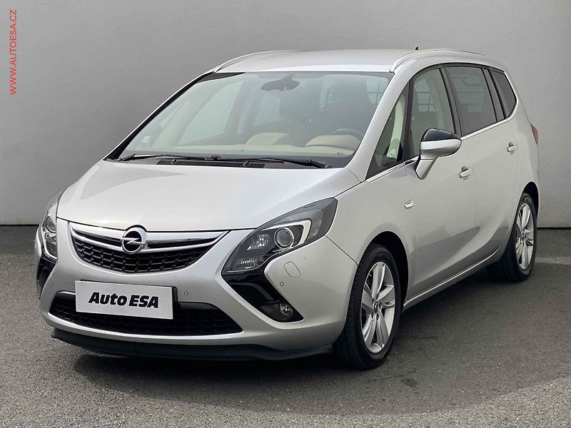 Opel Zafira (2014) 1.6 CDTi, 1.maj, AC, TZ, navi - fotka 3 z 17