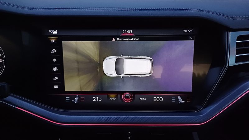 Volkswagen Touareg TSI 250kW R-LINE - fotka 30 z 33