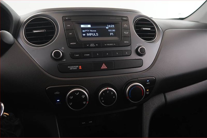 Hyundai i10 (2017) 1.0, Serv.kniha - fotka 12 z 15