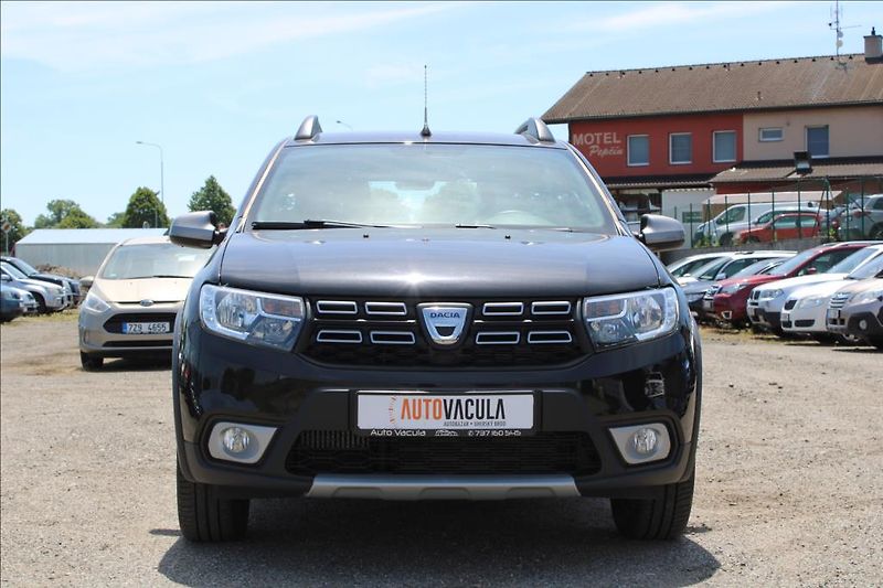 Dacia Sandero 0,9 TCe  STEPWAY, TOP, ČR - fotka 2 z 31