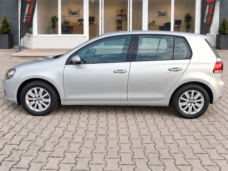 Volkswagen Golf (2011) 1.2TSI 63kW -NOVÉ ČR-S.KNIHA - fotka 5 z 38