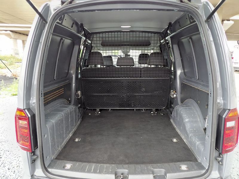 Volkswagen Caddy 2.0TDI 110kW DSG Maxi Webasto - fotka 26 z 35