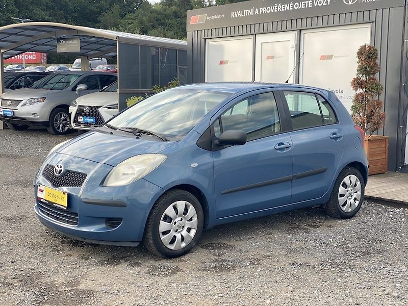 Toyota Yaris 1.3i, ČR, automat, klima - fotka 4 z 13
