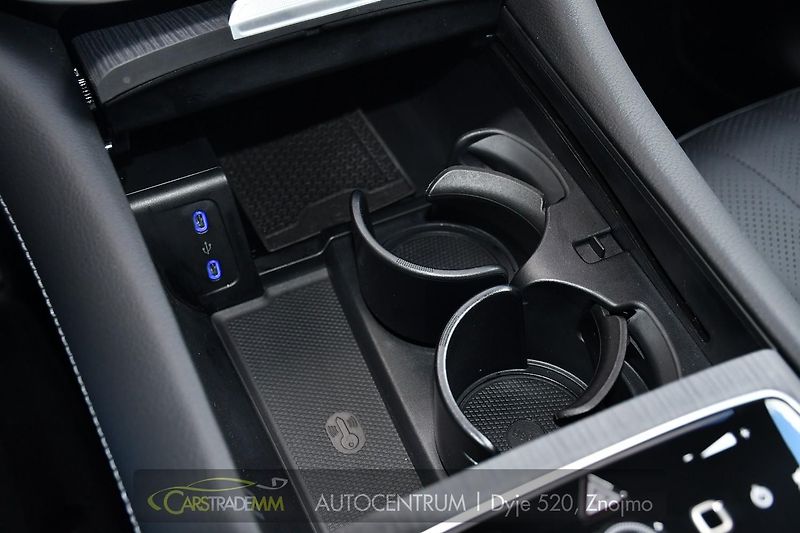 Mercedes-Benz EQE 500 4M PANOR HYPERSCREEN - fotka 39 z 62