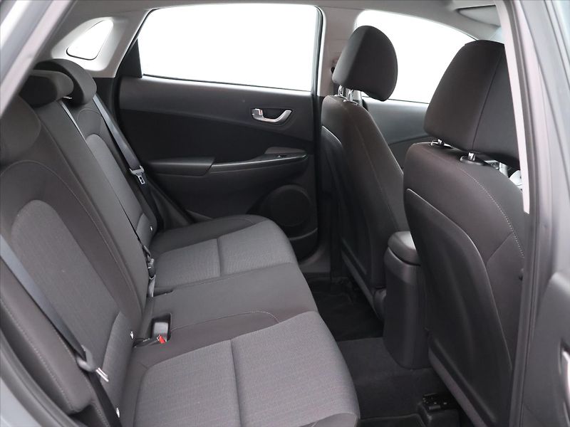 Hyundai Kona 1,0 T-GDI 88kW Comfort - fotka 13 z 33