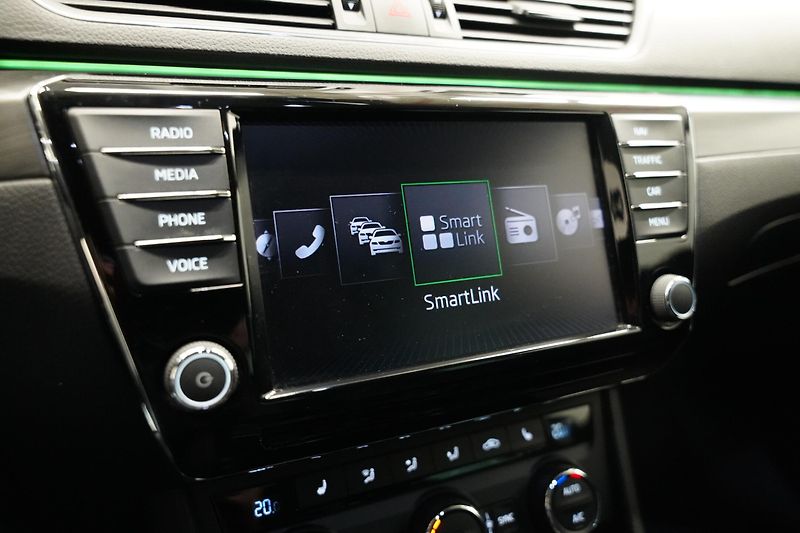Škoda Superb - fotka 19 z 27