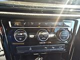Volkswagen Touran 1,4 TSi 110KW Highline Panoram - náhled 24