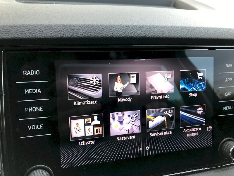 Škoda Karoq (2025) SEL TOP TS 110/1.5 A7F - fotka 22 z 29