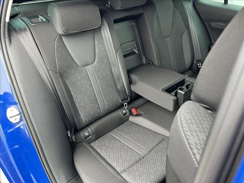 Škoda Octavia 2,0 TDI 110kW Style webasto - fotka 18 z 27