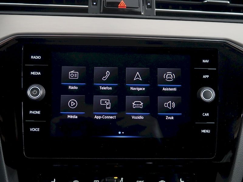 Volkswagen Passat (2022) ELEGANCE 2.0TDI EVO DSG - fotka 21 z 38