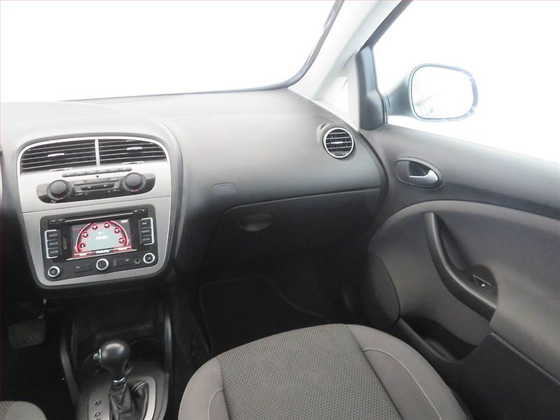 Seat Altea (2014) 1.6 TDI, Automat, Navi - fotka 8 z 16