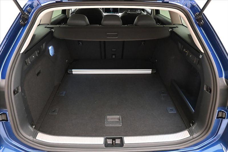 Volkswagen Passat 2,0 TDI 110 kW DSG Business Zá - fotka 10 z 33