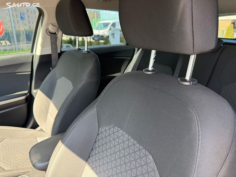 Kia Ceed (2022) 1.6 crdi 100 kW / facelift - fotka 15 z 18