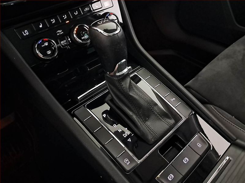 Škoda Superb (2019) 2.0 TDI, Automat, Kůže, Navi - fotka 13 z 26