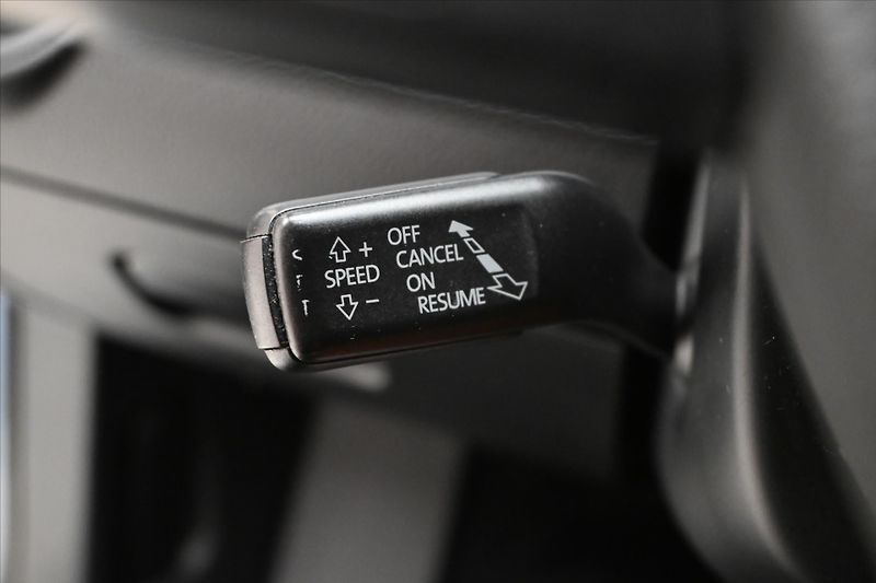 Volkswagen Passat 2,0 TDI 103kW DSG Nová STK - fotka 22 z 29
