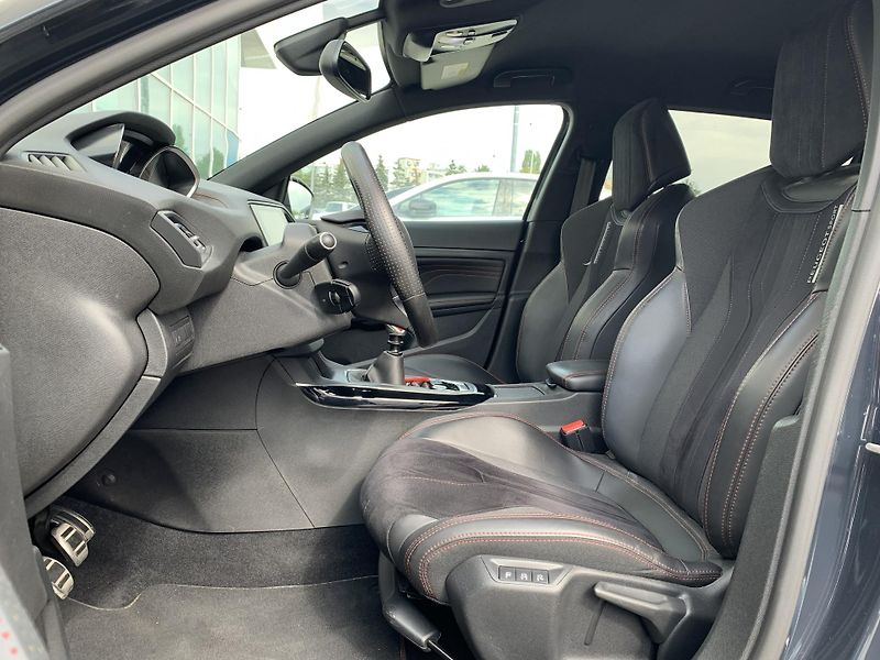 Peugeot 308 GTi 1.6 TURBO 270k MAN6 - fotka 17 z 31
