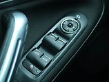 Ford S-MAX (2013) 2.0 TDCi, Navi, Xenony - náhled 16