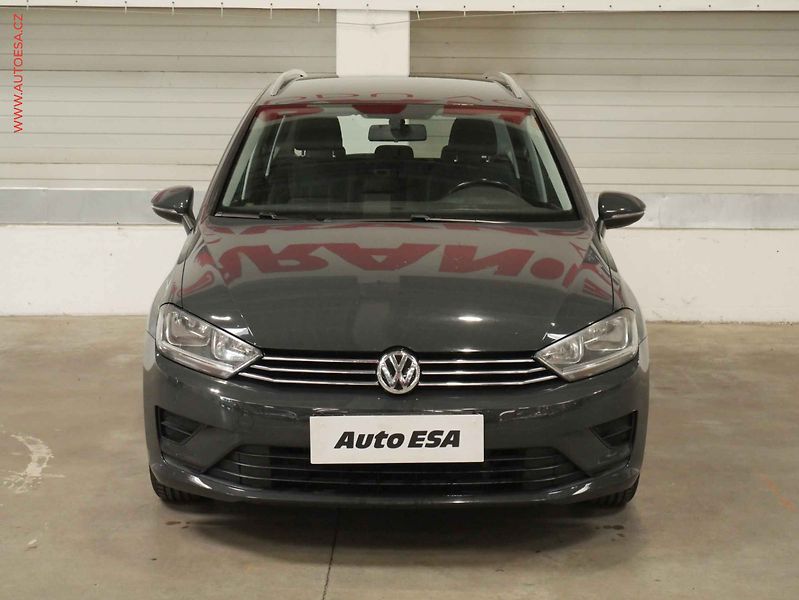 Volkswagen Golf Sportsvan (2015) 1.2 TSi, ČR, AC, temp - fotka 2 z 19
