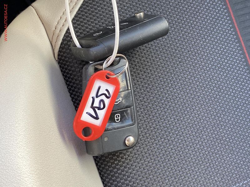 Volkswagen Polo (2019) 1.0 TSi, Beats, DSG - fotka 19 z 20