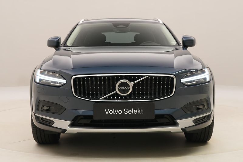 Volvo V90 CC B6 AWD BRIGHT PLUS AUT CZ - fotka 16 z 63