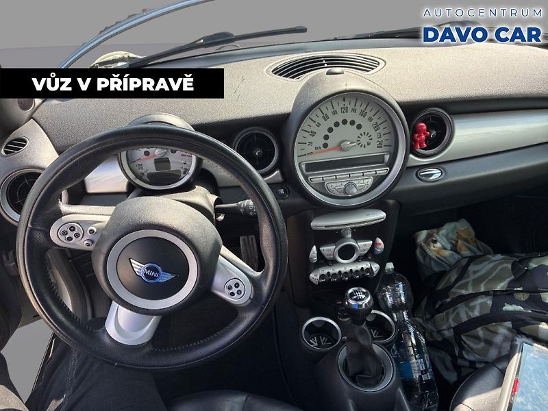 Mini Cooper S 1,6 i 128kW Manuál Panorama - fotka 3 z 12