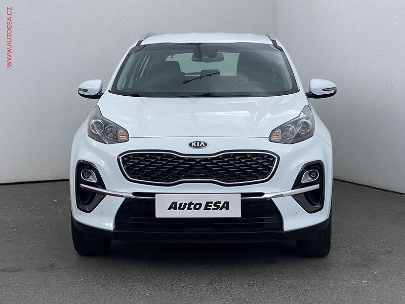 Kia Sportage (2018) 1.6 GDi, Vision, navi, kamera - fotka 2 z 18