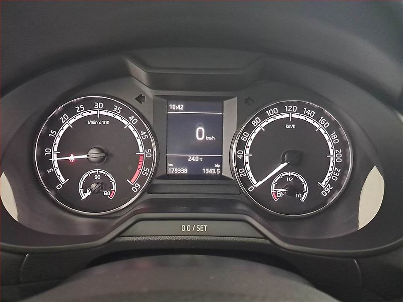 Škoda Octavia (2018) Ambition Plus 1.6 TDI - fotka 11 z 14