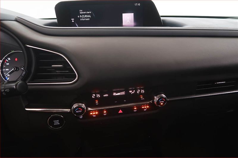 Mazda CX-30 (2021) Skyactiv-X 2.0 - fotka 12 z 18