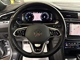 Volkswagen Tiguan Allspace R-LINE 180kW DCC H&K HUD PANO - náhled 16