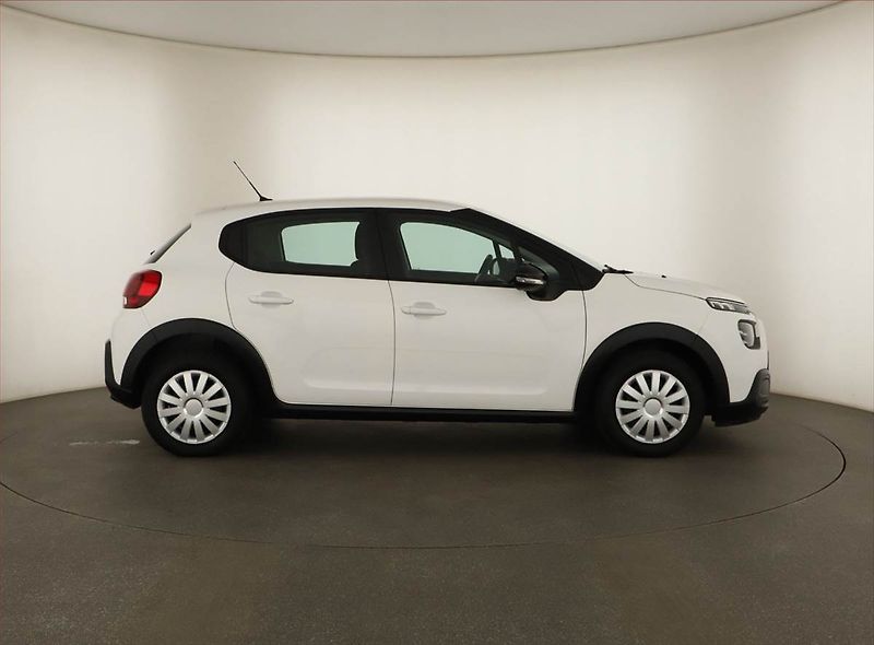 Citroën C3 (2021) 1.2 PureTech, ČR,1.maj - fotka 6 z 12