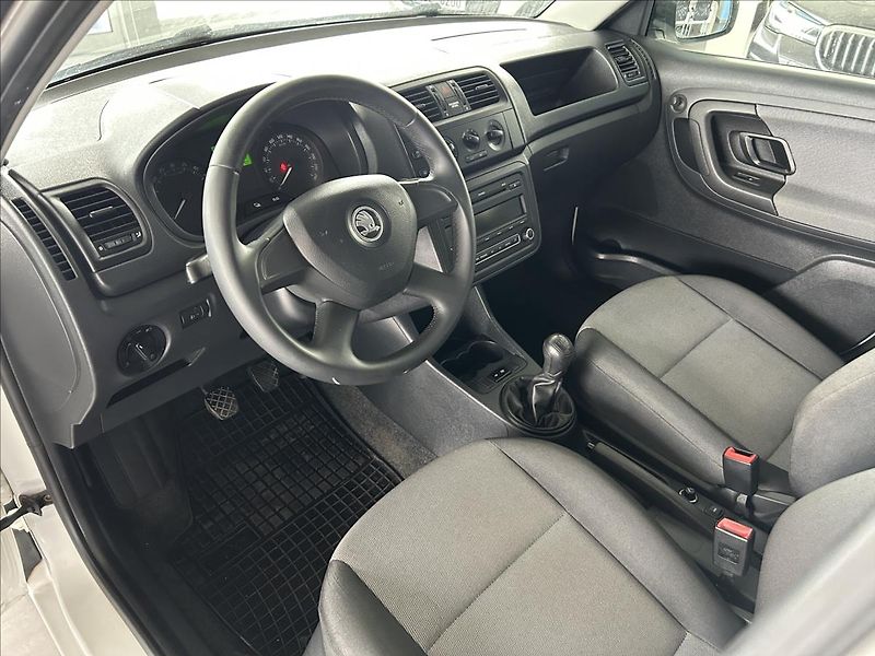 Škoda Fabia 1,6   TDI,KLIMATIZACE - fotka 7 z 16
