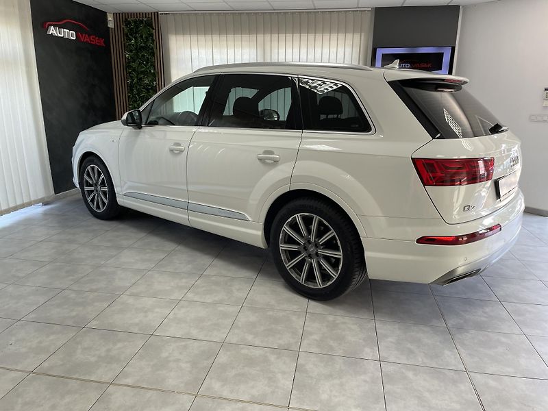 Audi Q7 45 TDi ČR 1.MAJ.SERVIS 4x4 DPH - fotka 8 z 30