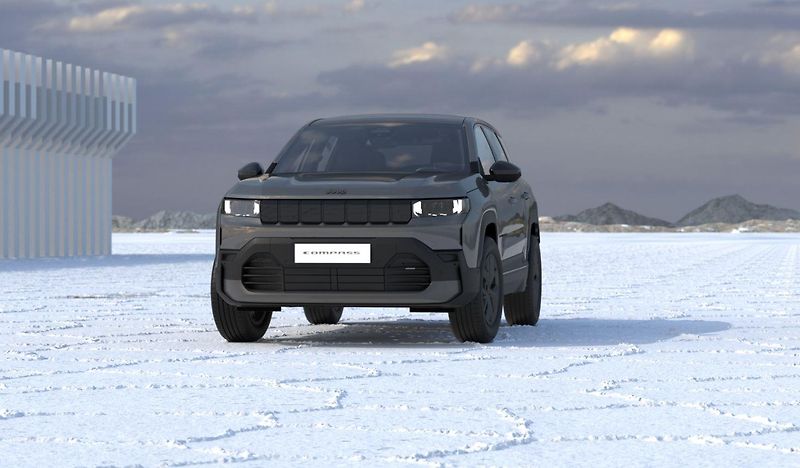 Jeep Compass (2026) Altitude hybrid 145PS automat  - fotka 8 z 12