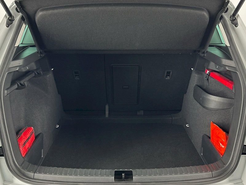 Škoda Karoq (2022) 2.0TDI 110kW Ambition - fotka 28 z 29
