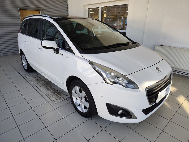 Peugeot 5008 (2016) 1.6 BlueHDi 88kW Allure - fotka 5 z 22