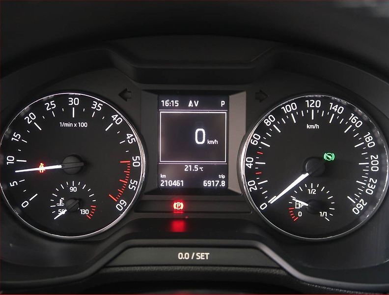 Škoda Octavia (2013) 1.6 TDI, Automat, Serv.kniha - fotka 11 z 15