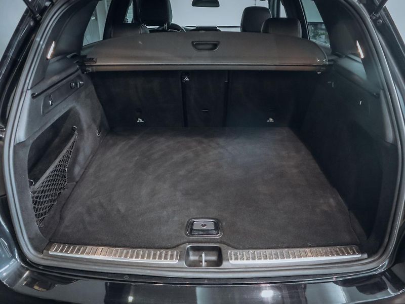 Mercedes-Benz GLC 250 4M AMG - fotka 7 z 24