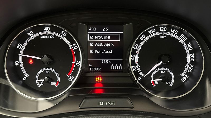 Škoda Fabia 1.0 TSI Ambition Combi - fotka 10 z 24